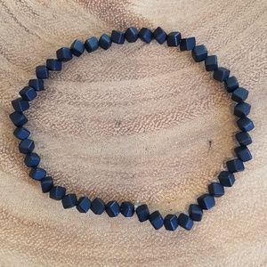 87RWD || Beaded bracelet (cubes)